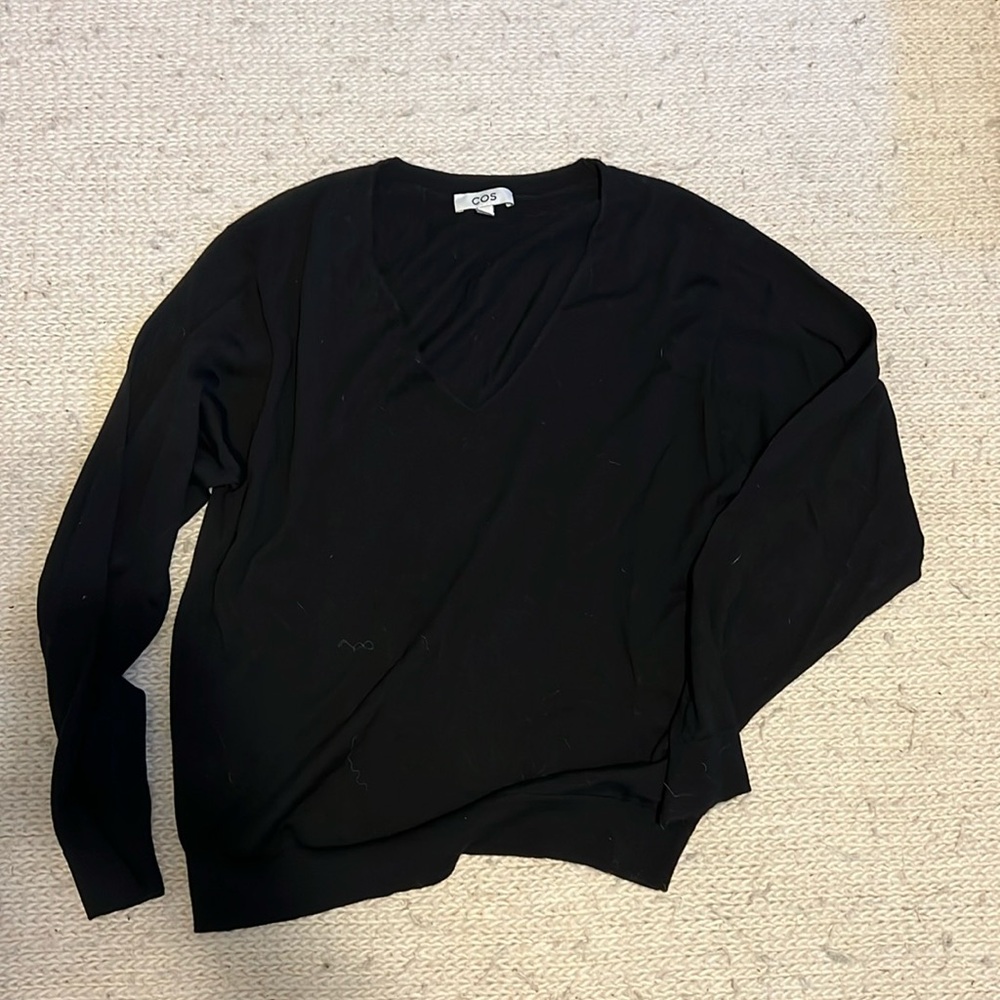 COS v neck sweater